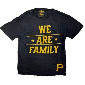 Red Jacket Topps Pittsburgh‎ Pirates We Are Family T-Shirt Mens Large Black MLB
